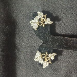 Vintage Sarah Coventry Silver Tone Grape Leaves Clip On Statement Earrings